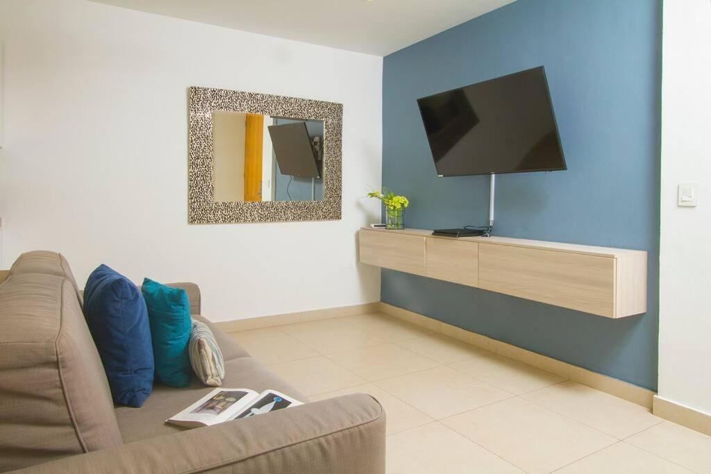 Glamorous 2 Bedroom Apartment / Up To 6 Ppl Плая дел Кармен Екстериор снимка
