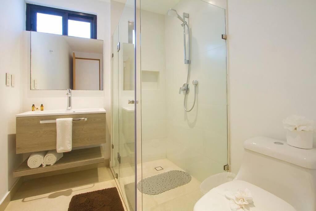 Glamorous 2 Bedroom Apartment / Up To 6 Ppl Плая дел Кармен Екстериор снимка